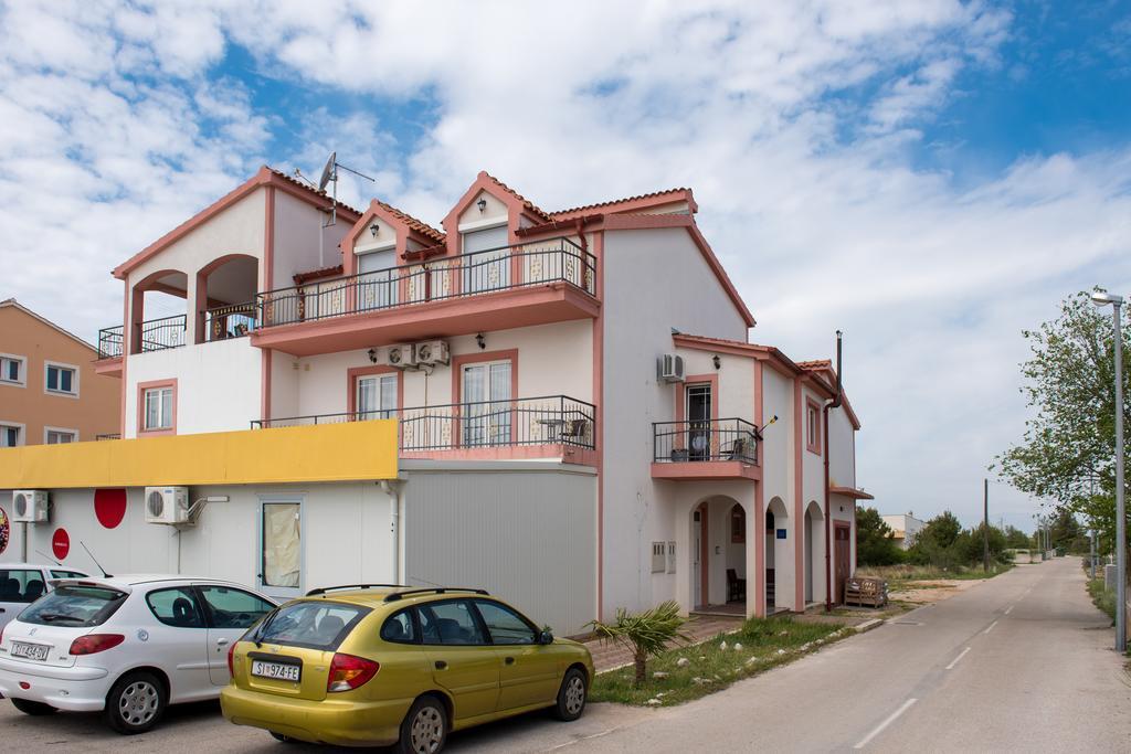 Apartmani Krka Rooms Lozovac Dış mekan fotoğraf